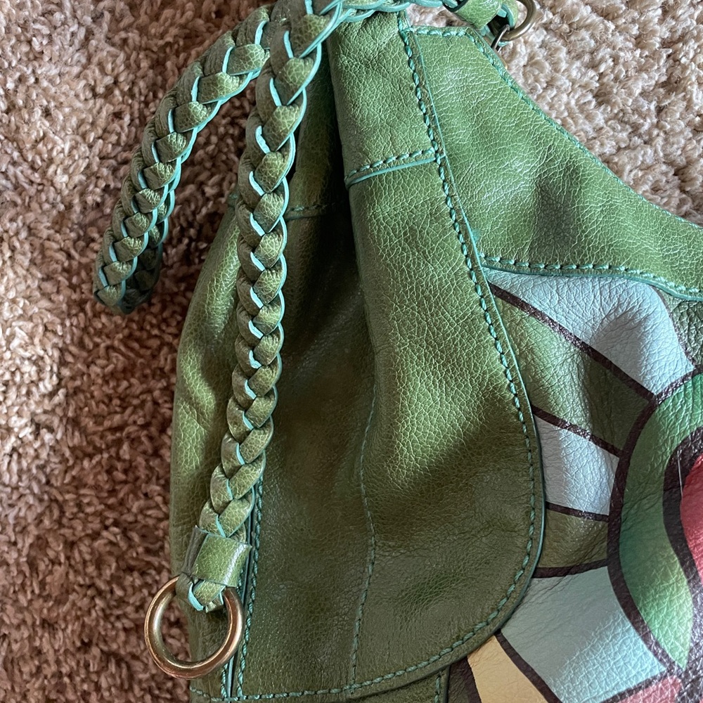 Isabella Fiore Rare Love Peace Dove Bag - Picture 4 of 13